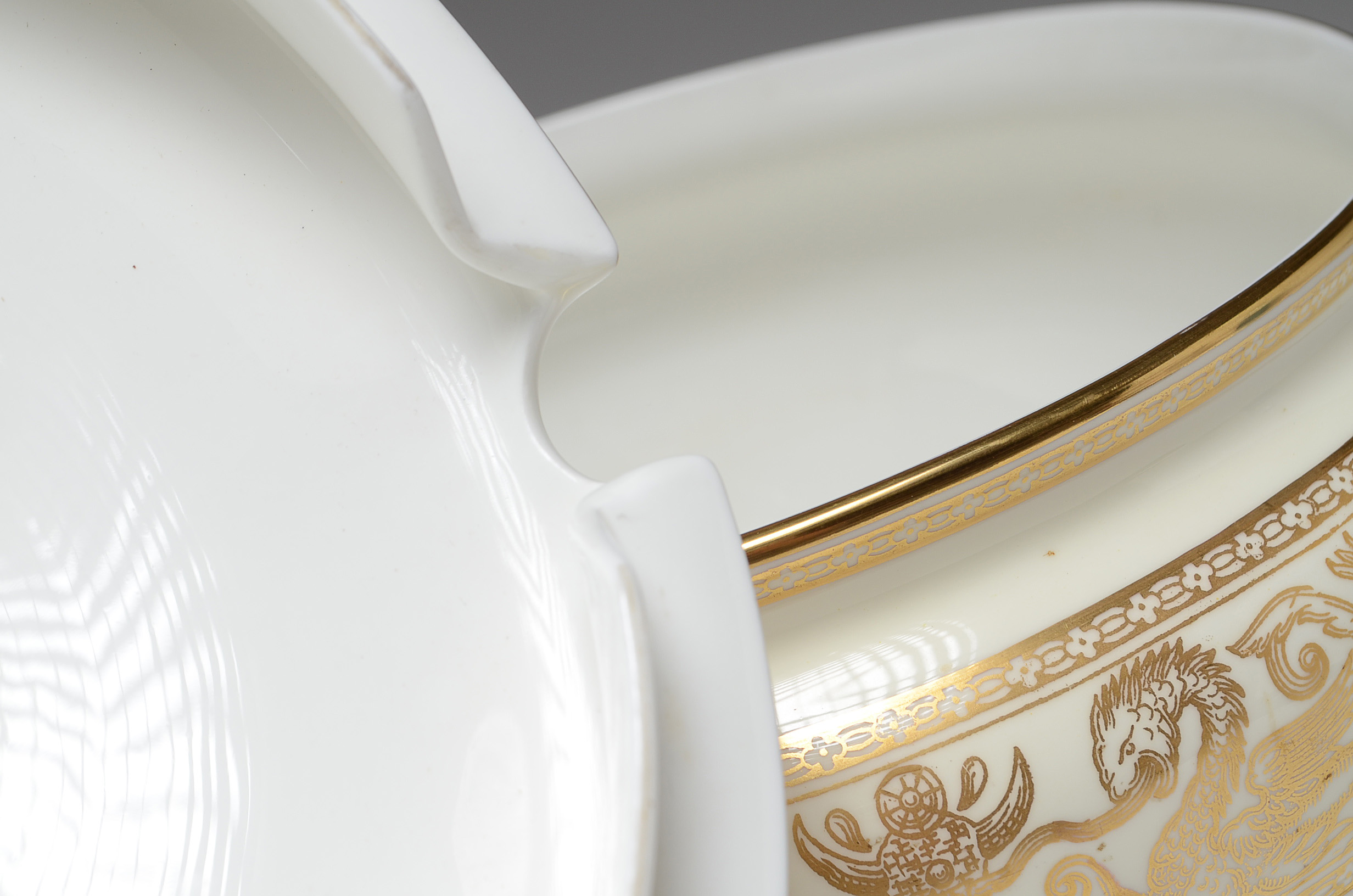 Wedgwood "Florentine Gold" Soup Tureen