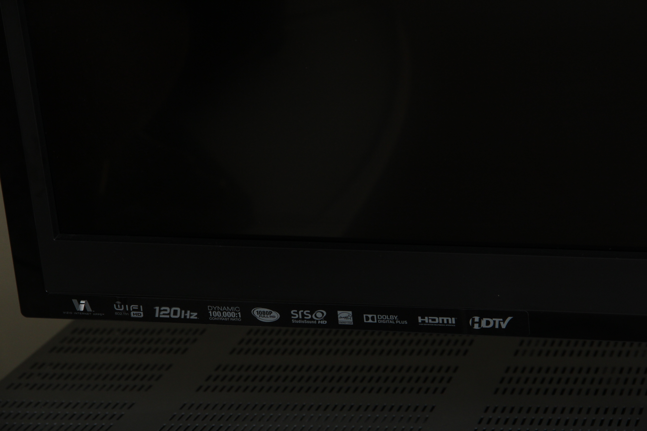 Vizio TV with Wall Mount and Philips DVD/VCR Player