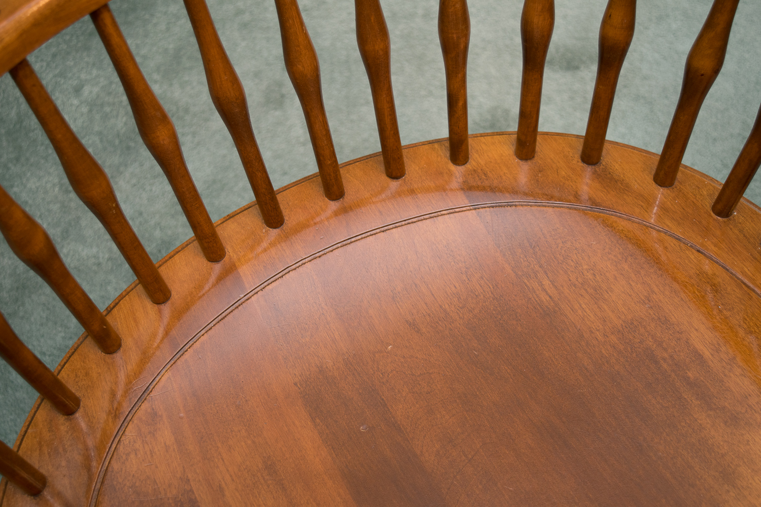 Nichols & Stone Co Dining Table and Chairs