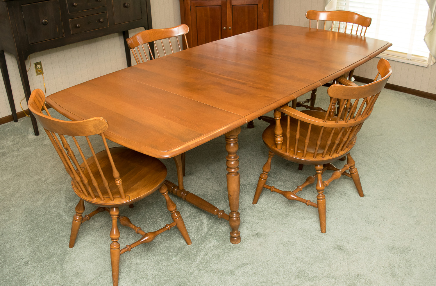Nichols & Stone Co Dining Table and Chairs