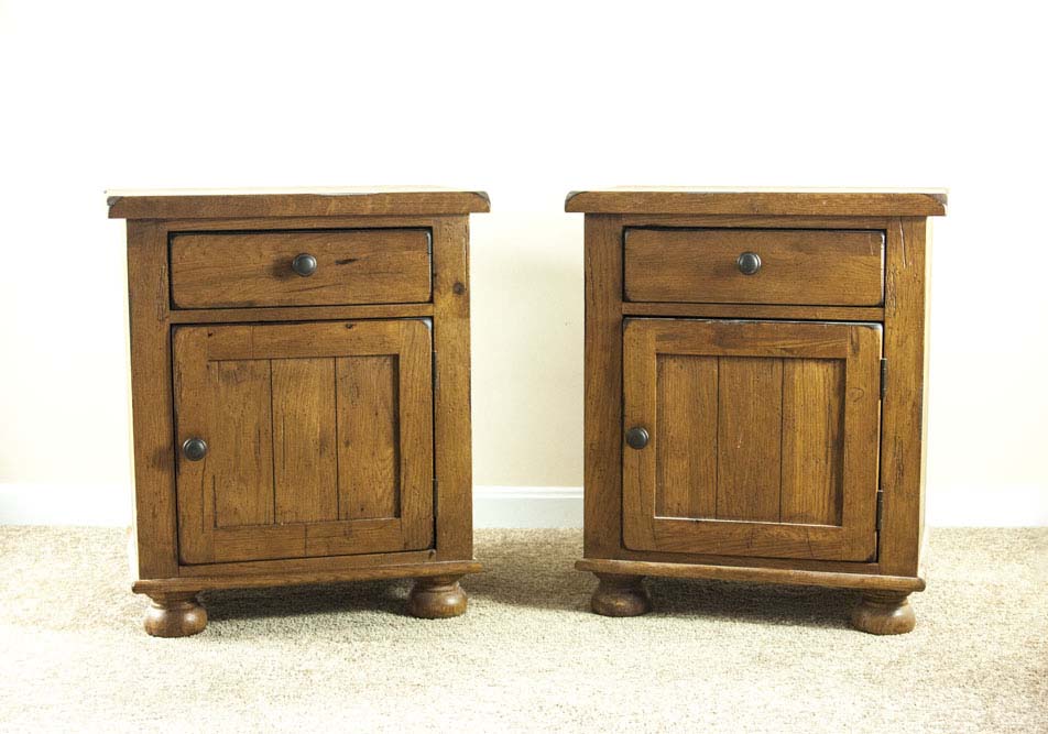 Broyhill Attic Heirloom Collection Nightstands