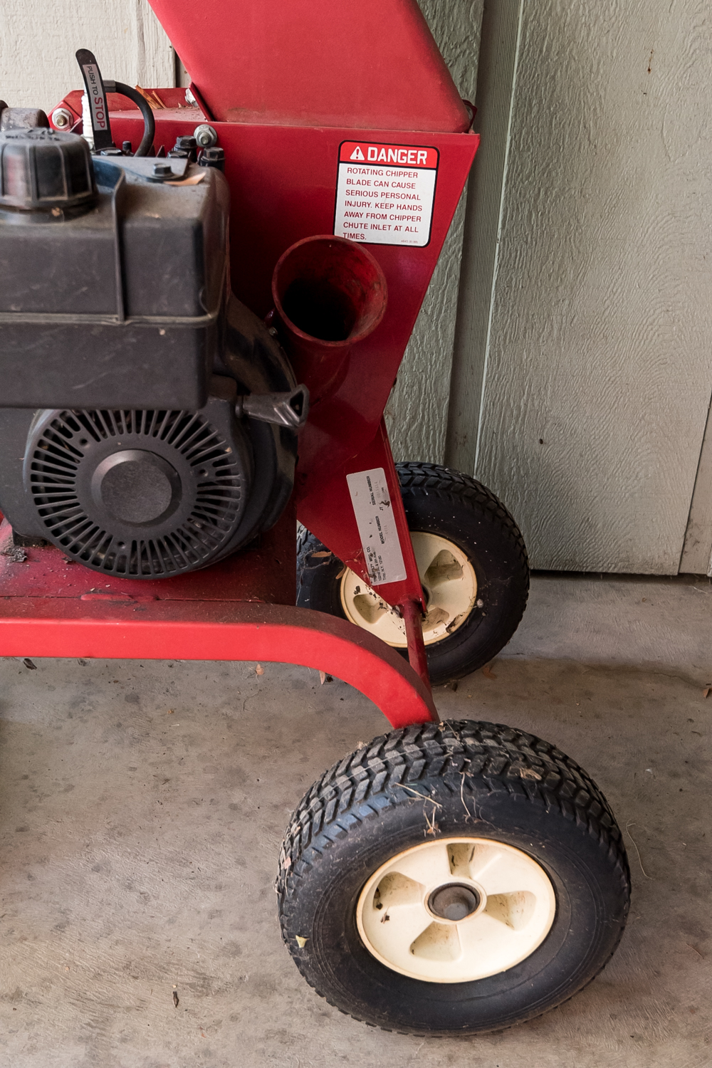 Troy-Bilt Junior Tomahawk 2-in-1 Chipper/Shredder