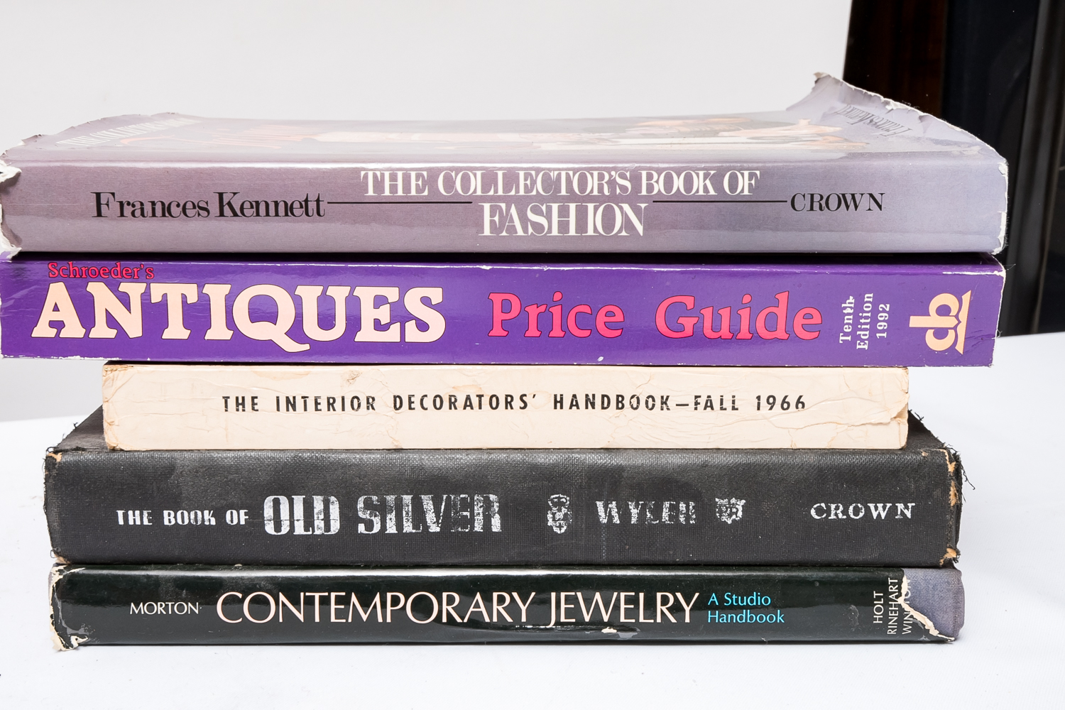 Antiques Research Books