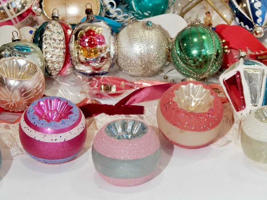 Mid Century Atomic Christmas Ornaments