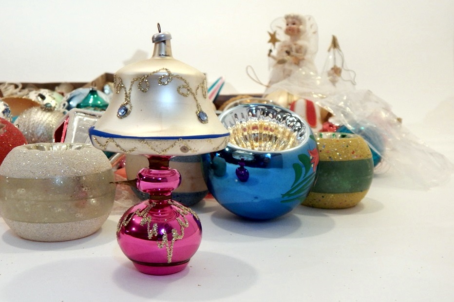 Mid Century Atomic Christmas Ornaments