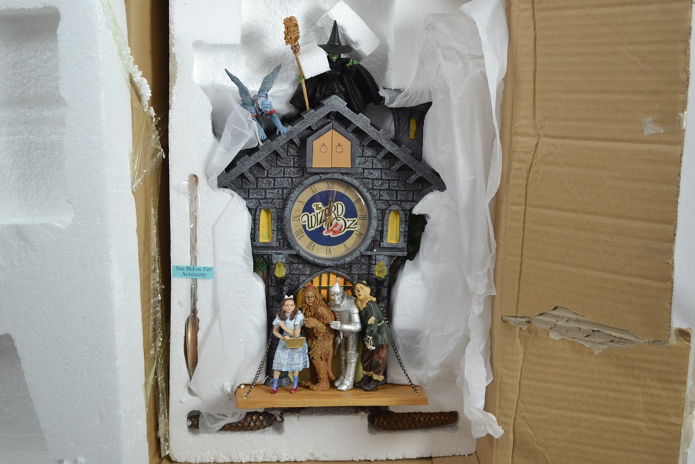 Bradford Exchange Wizard of Oz Cuckoo Clock