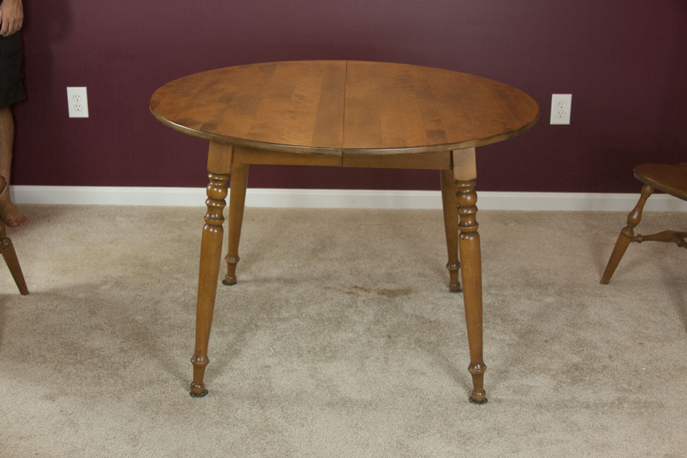 Vintage Maple Dining Room Table and Chairs