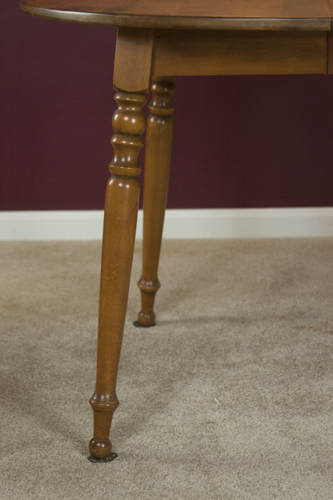 Vintage Maple Dining Room Table and Chairs