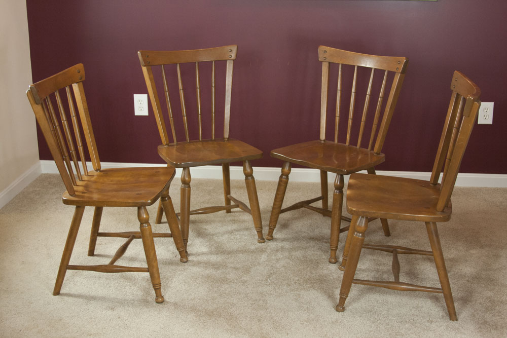 Vintage Maple Dining Room Table and Chairs