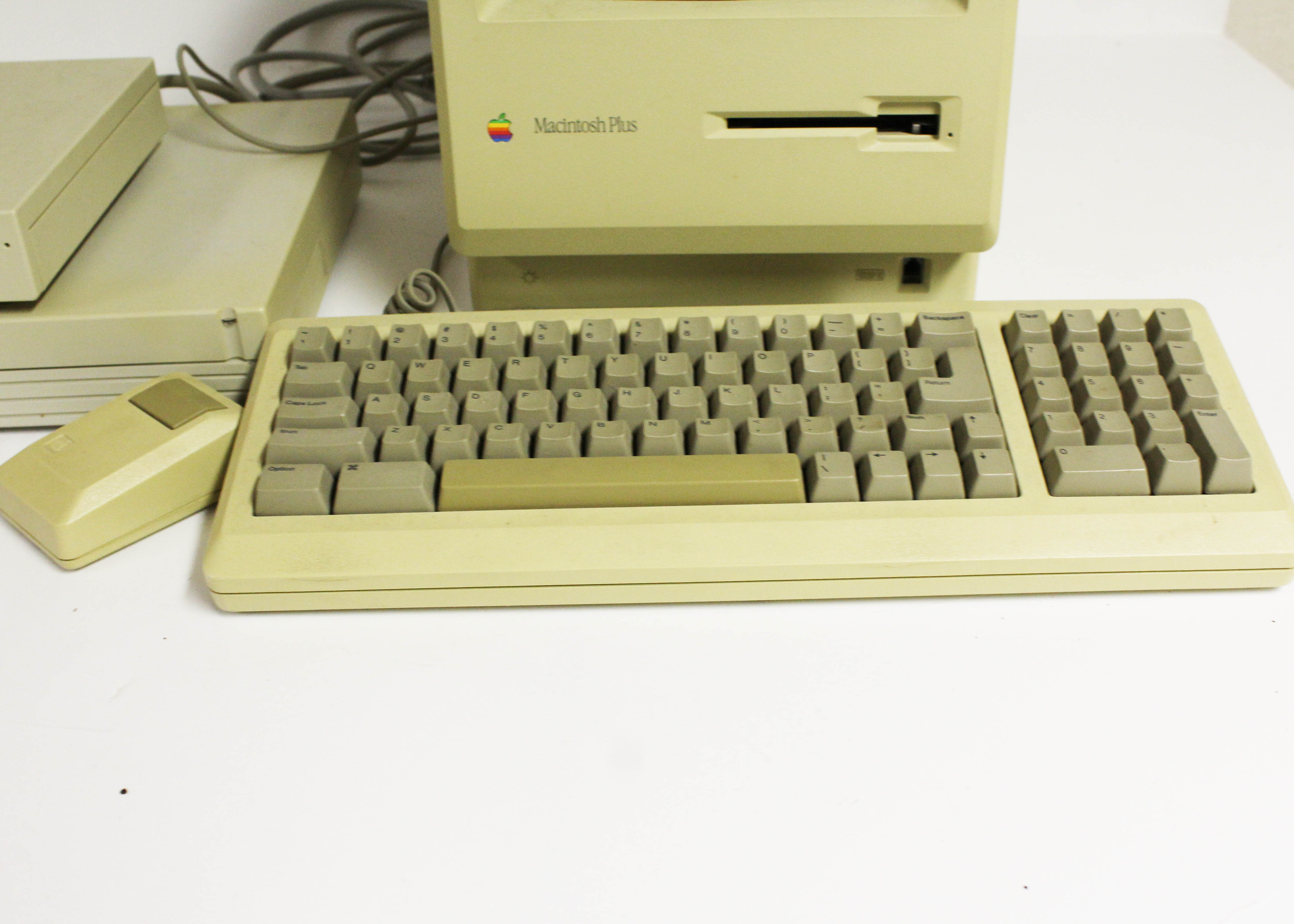 Macintosh Plus 1MB Computer