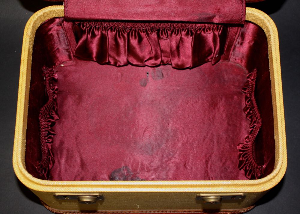 Vintage Amelia Earhart Train Travel Case