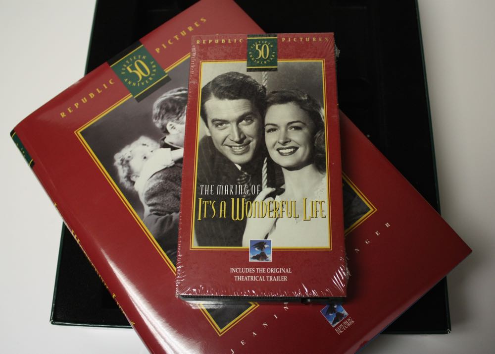 "It's a Wonderful Life" 50th Anniversary Boxed Gift Set Edition