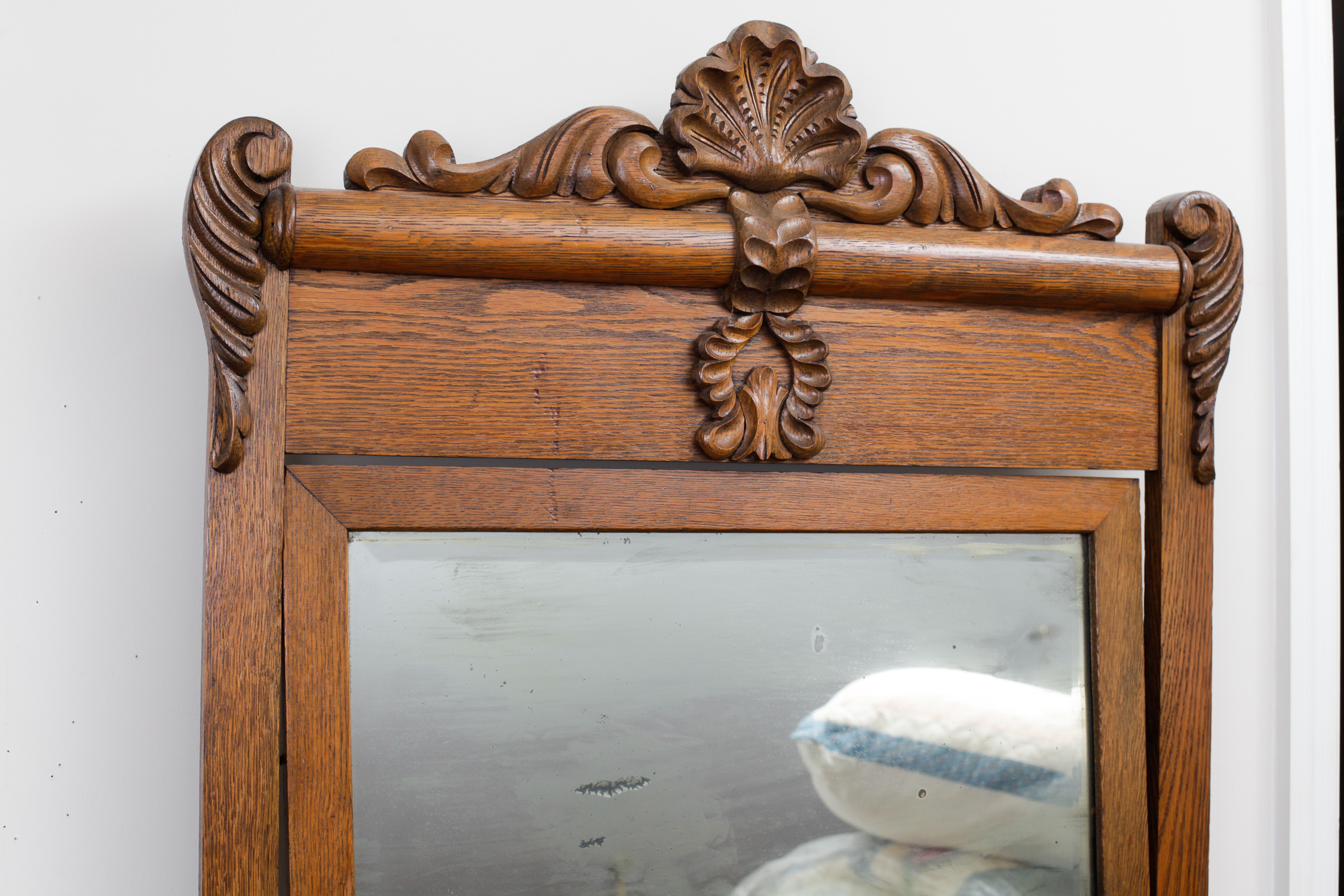 Antique Oak Wash Stand With Mirror