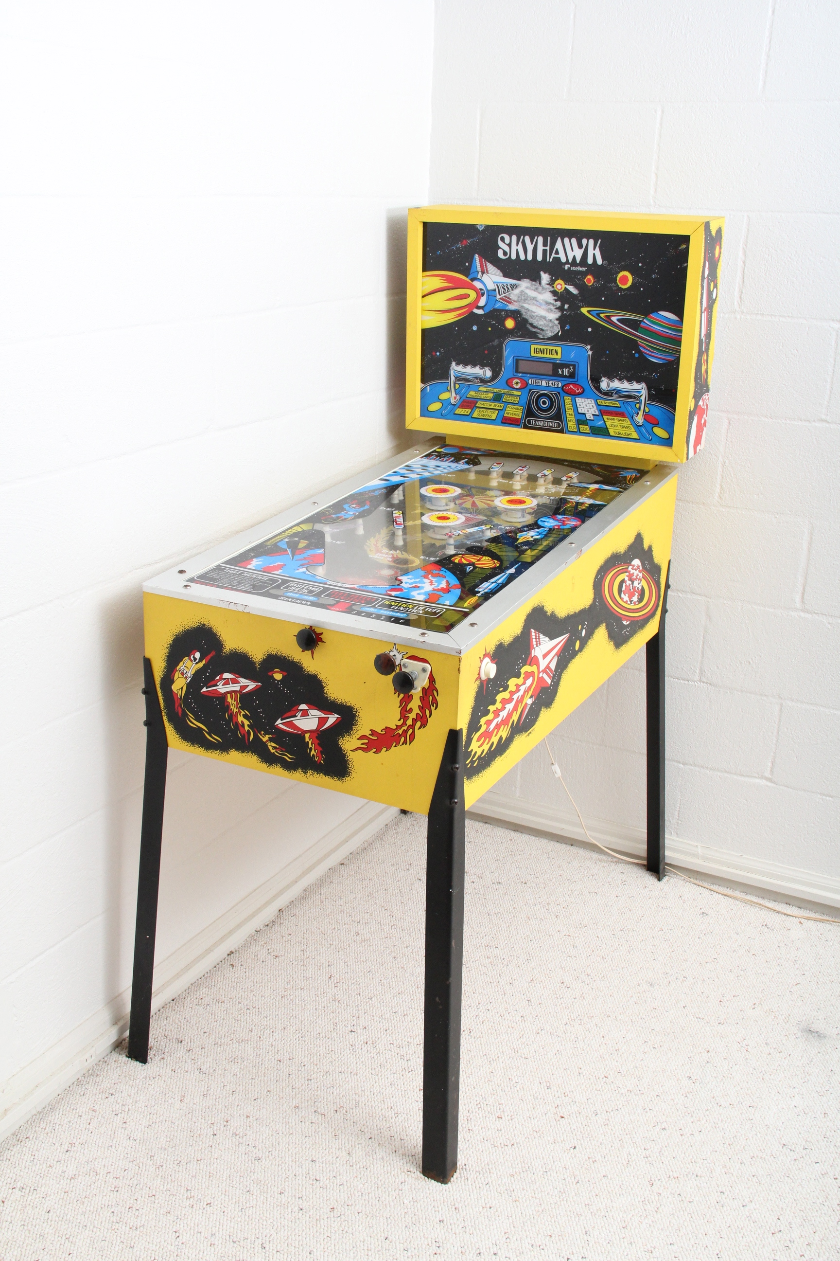 Vintage 1977 Skyhawk Pinball Machine