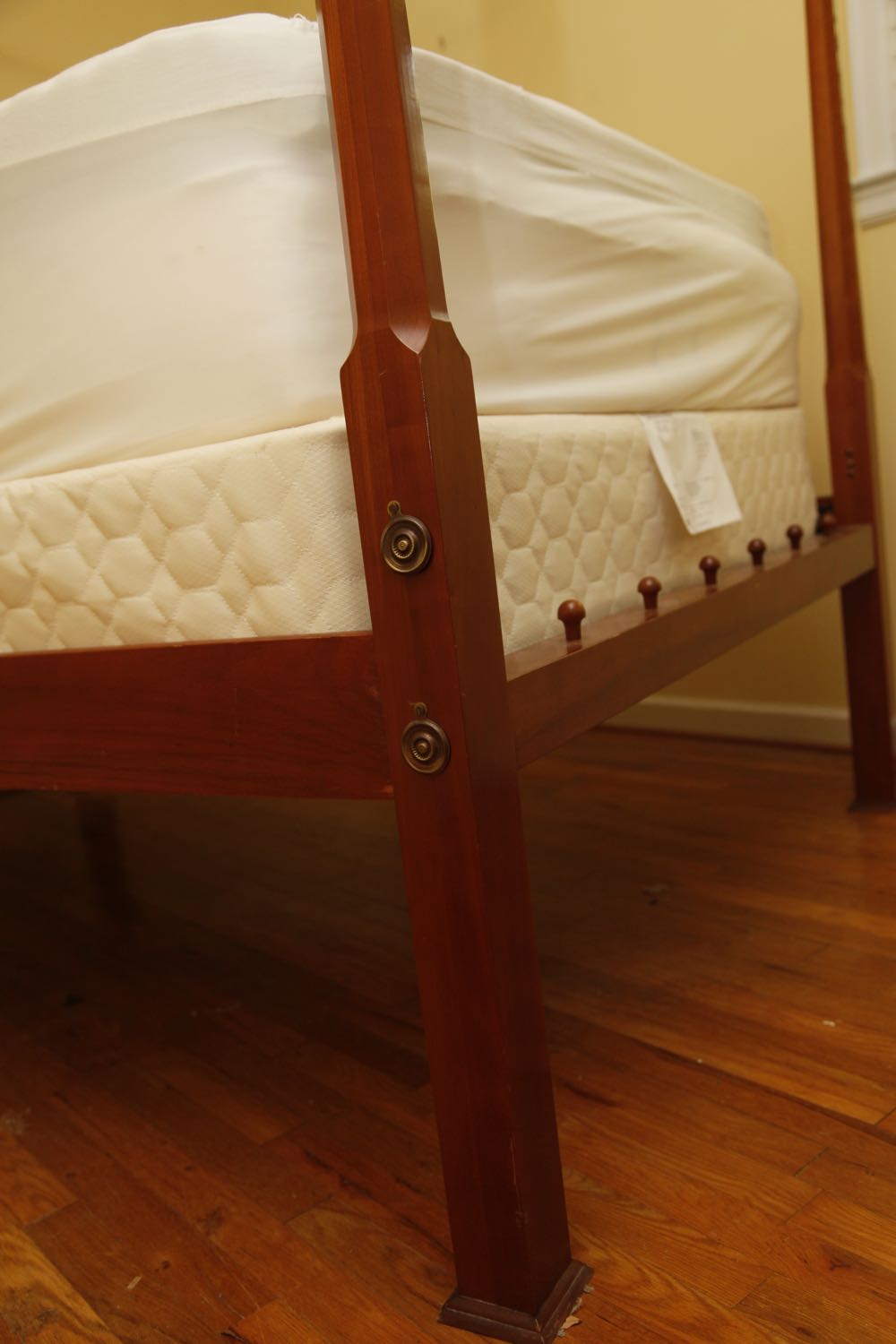 Full Size Cherry Pencil Post Bed