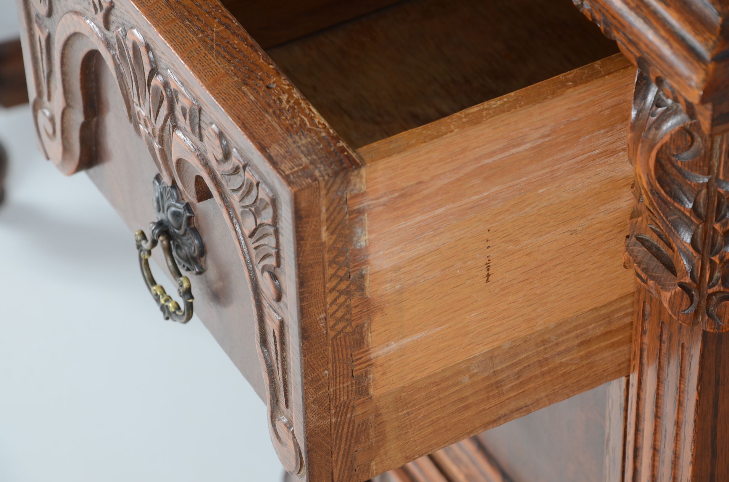 Jake Tennenbaum Vanity with Mirror