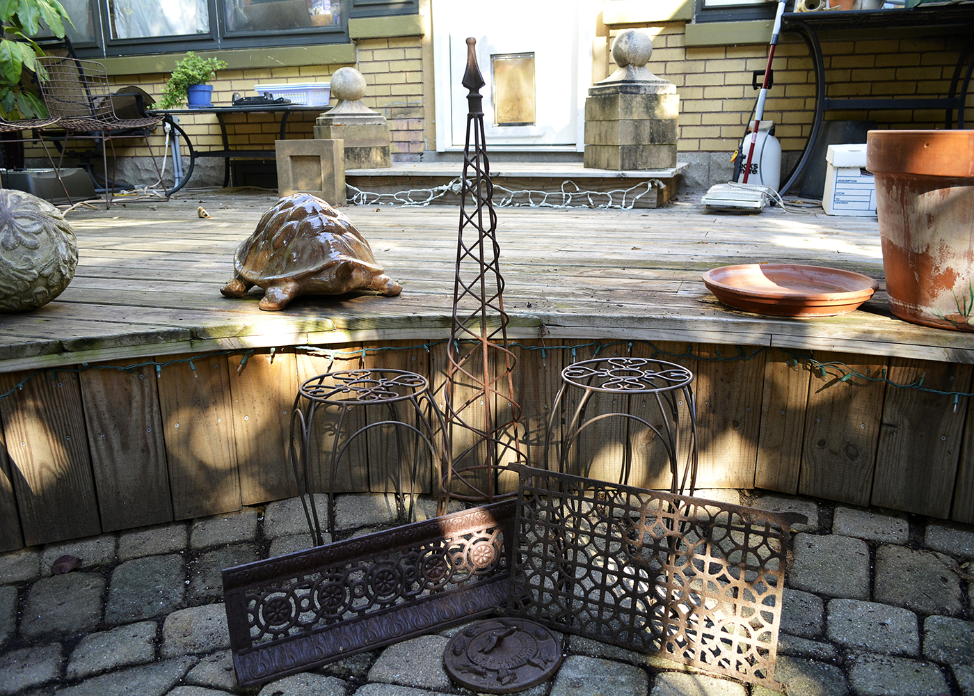 Iron Garden Decor