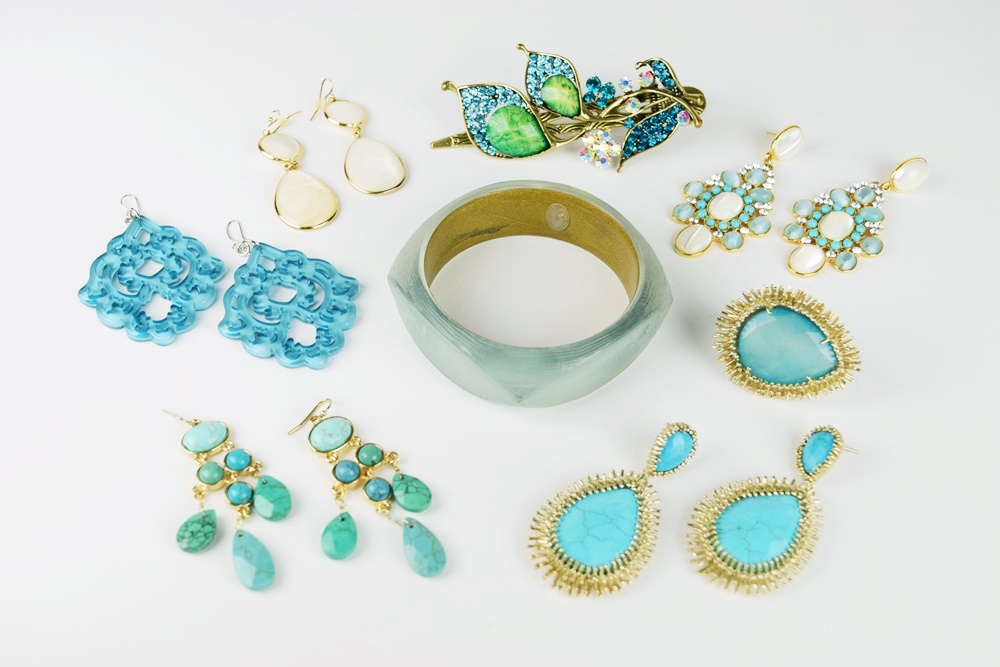 Alexis Bittar Lucite Bangle and Coordinating Costume Jewelry