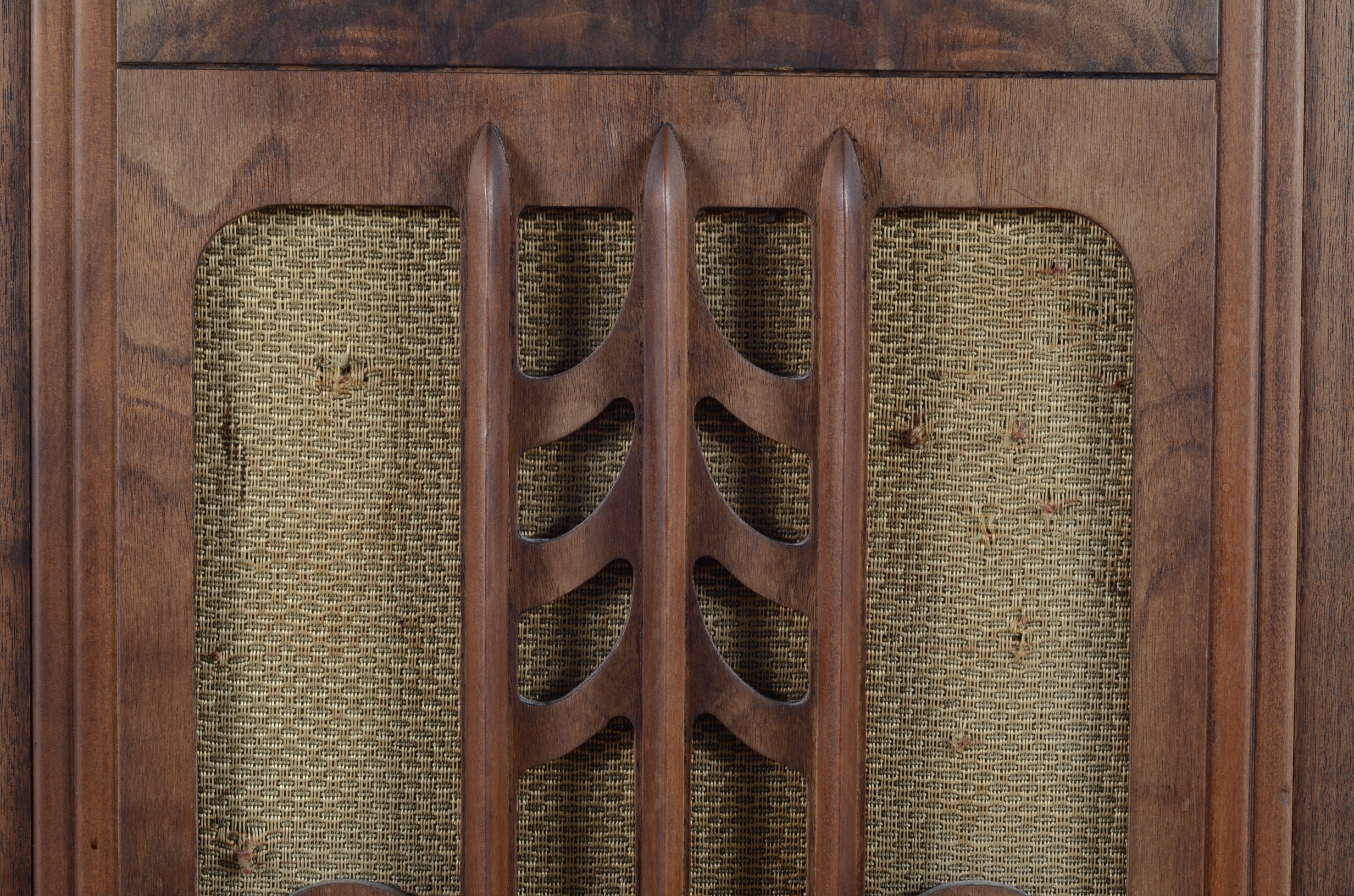 Vintage General Electric Vintage Coloram E-105 Radio