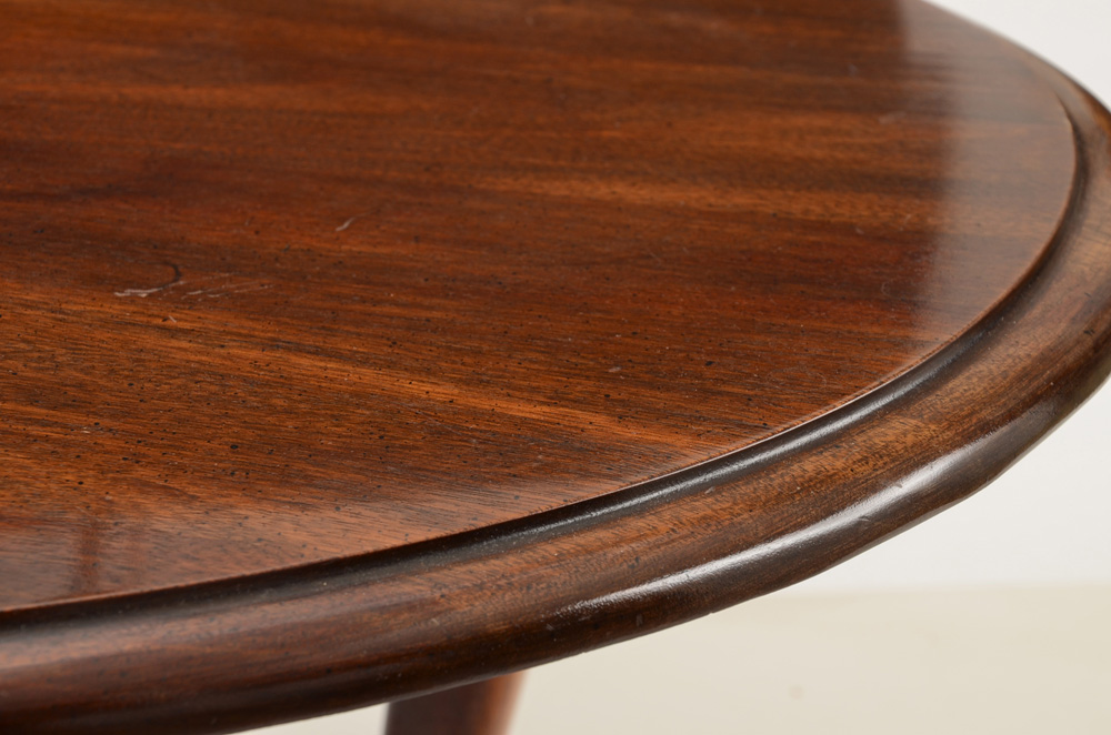 Solid Cherry Wood Queen Anne Style Oval Coffee Table