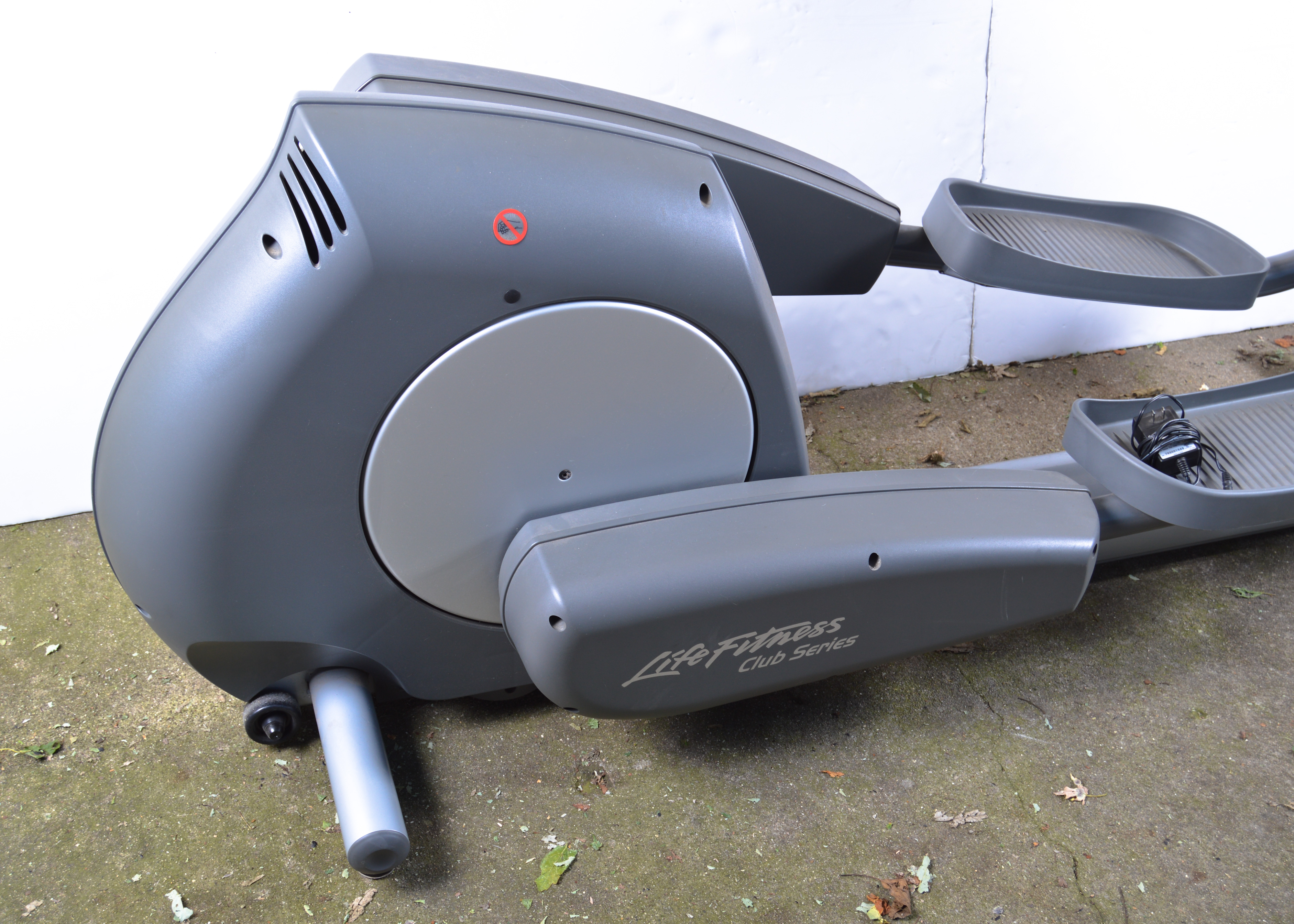 Life Fitness Club Series Elliptical Cross-Trainer