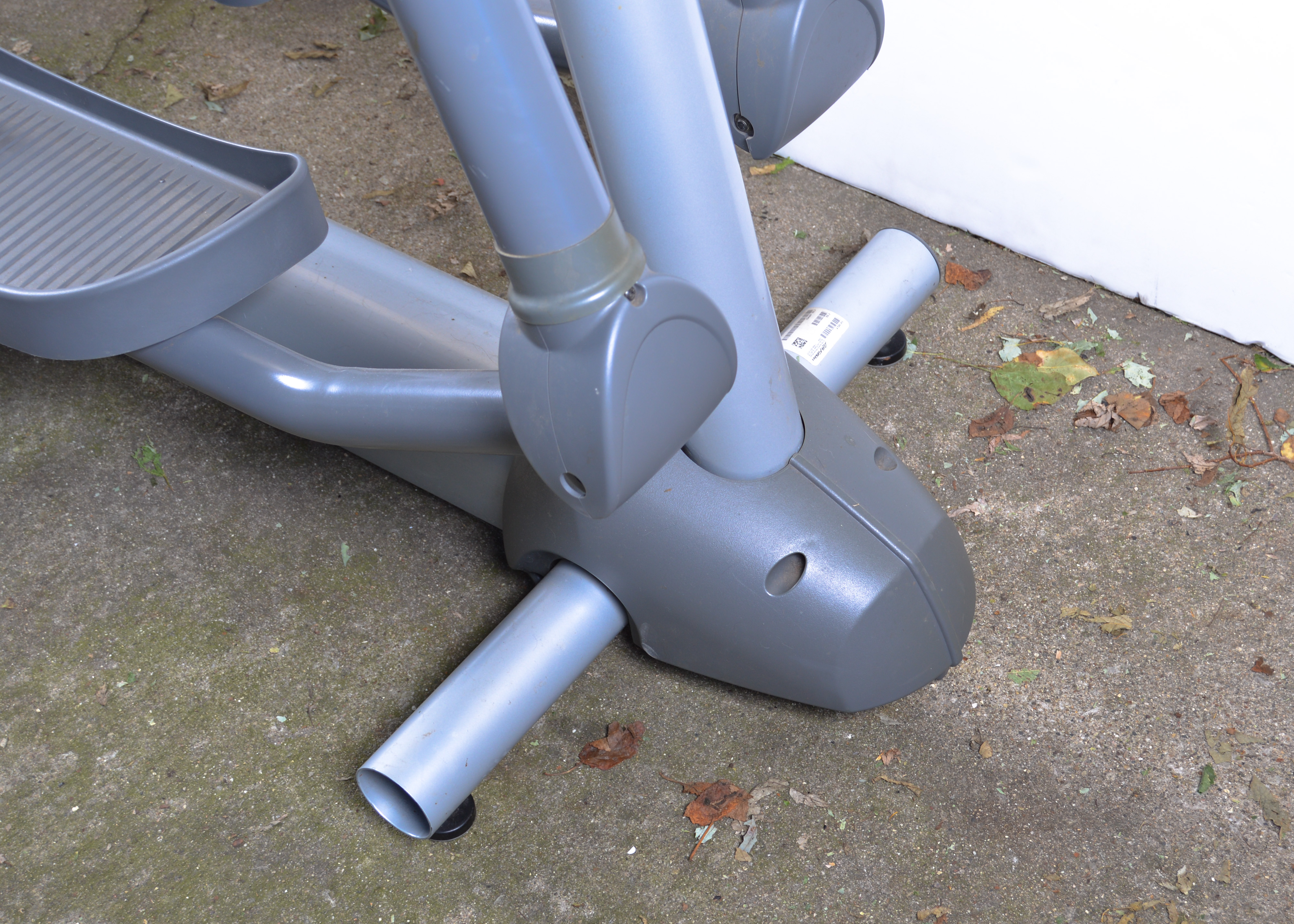 Life Fitness Club Series Elliptical Cross-Trainer