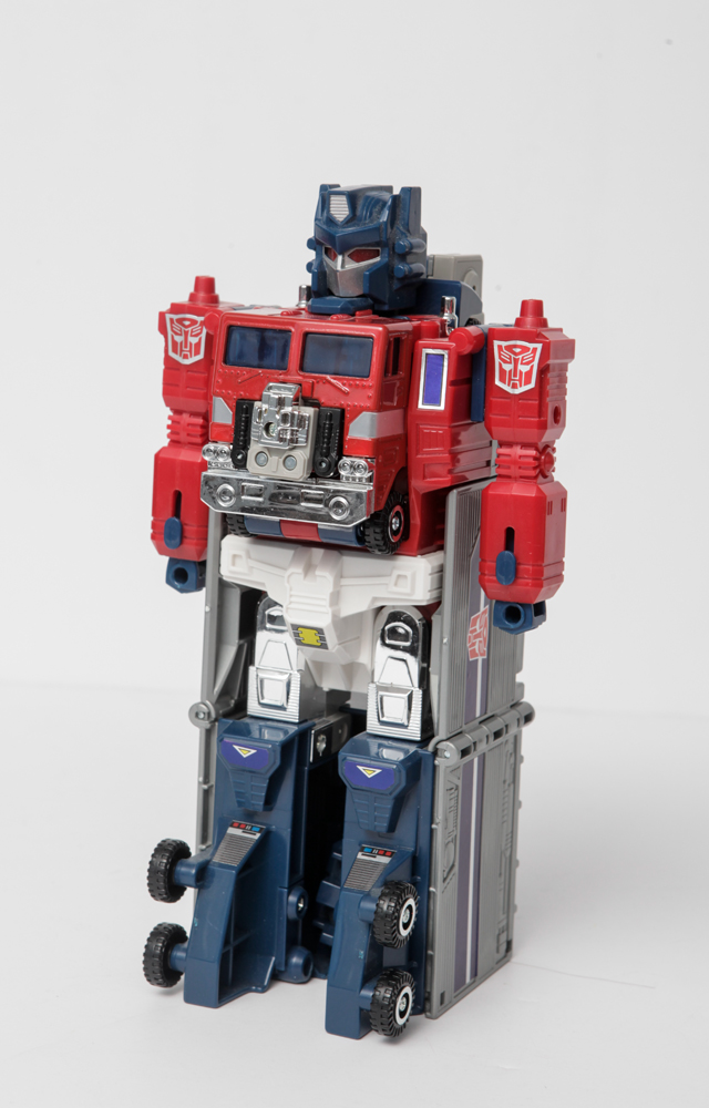 "Powermaster Optimus Prime" Transformer Toy