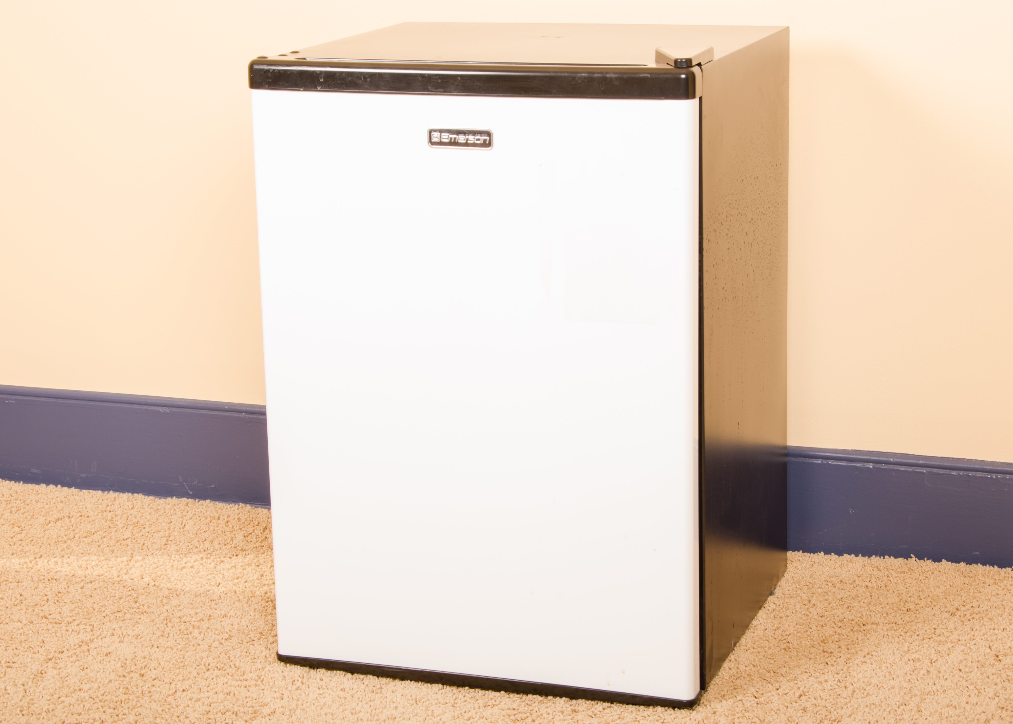 Emerson Mini Refrigerator