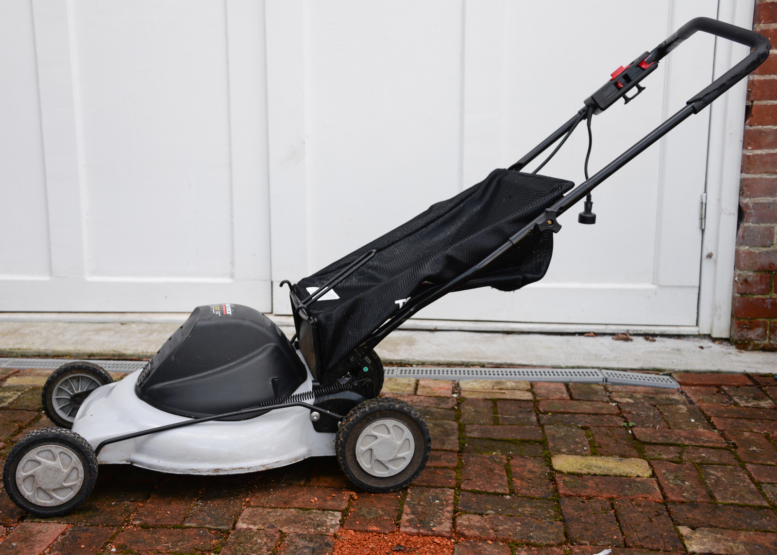 Task Force Electric Lawn Mower
