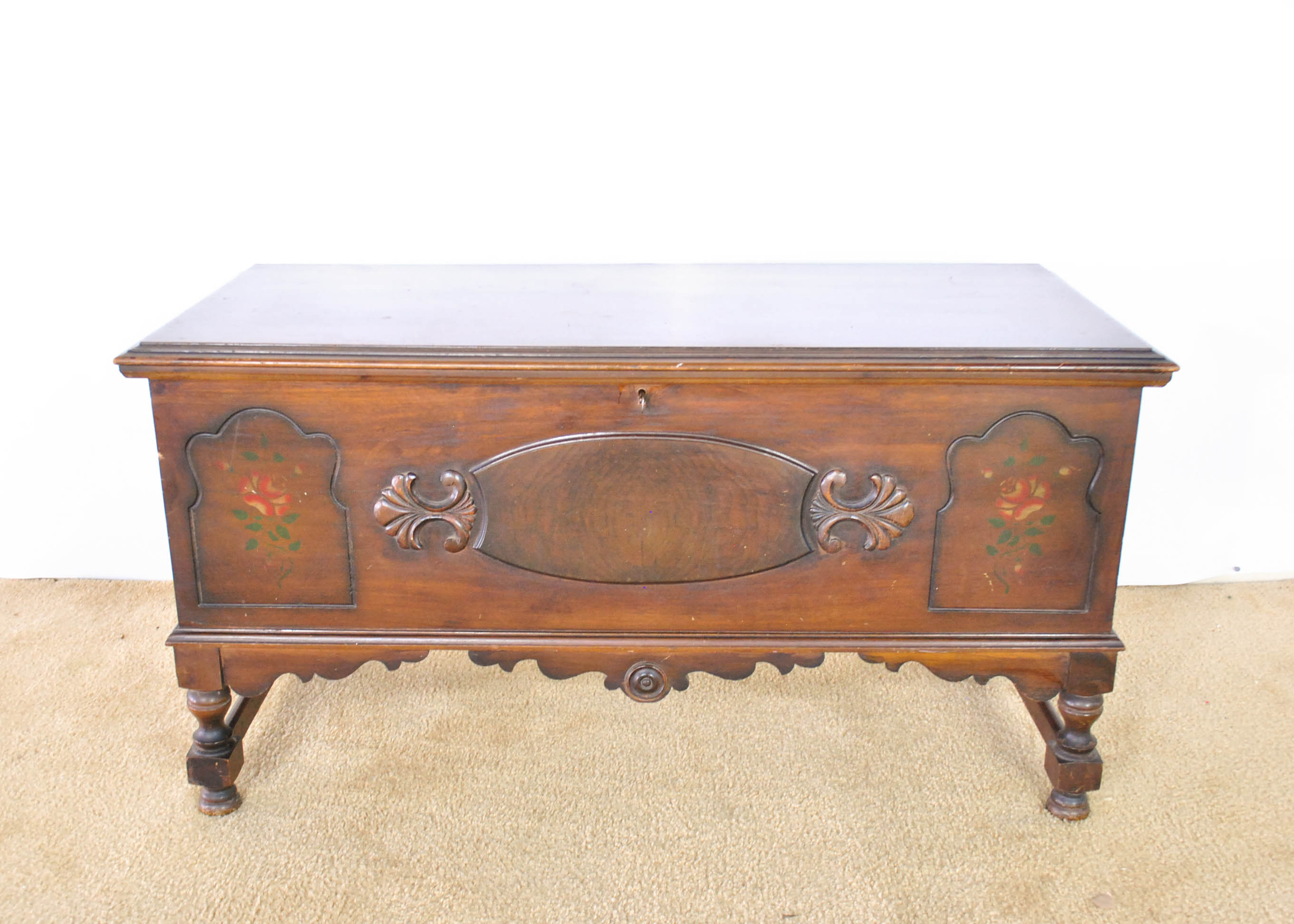 Connersville Furniture Cedar Chest EBTH