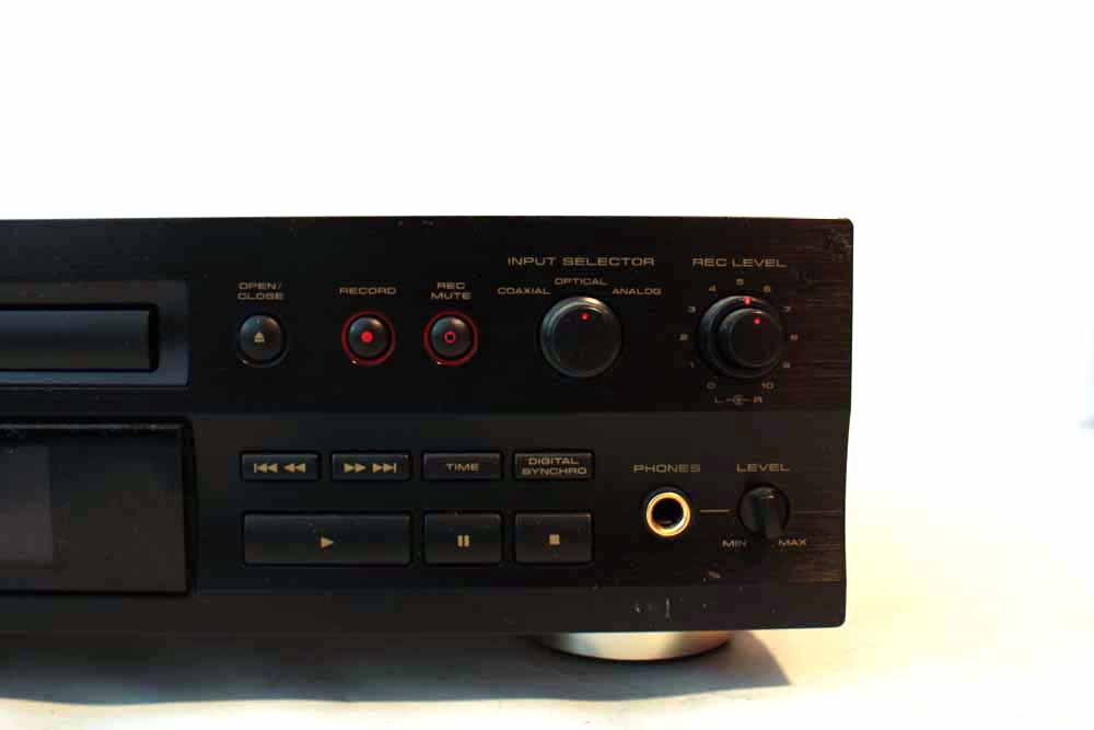 Pioneer PDR-555RW CD Recorder and Player with Remote