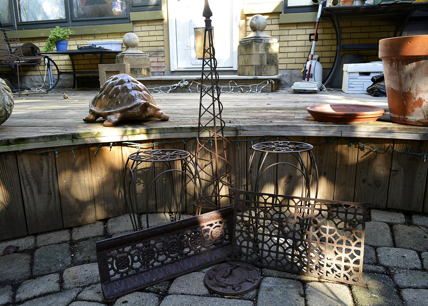 Iron Garden Decor