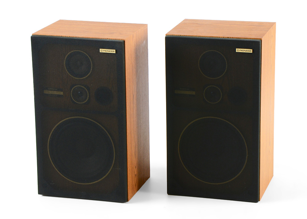 Pair of Pioneer CS-G203 Floor Speakers