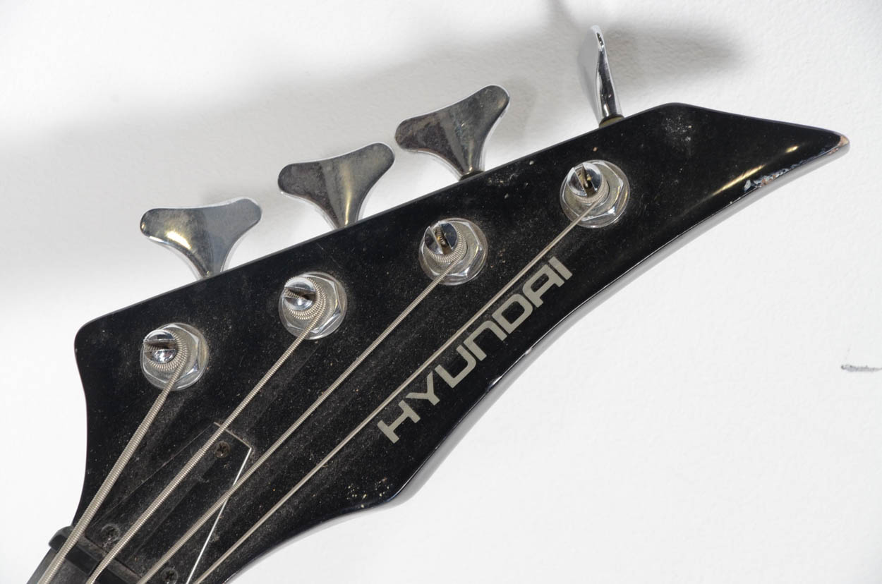 Hyundai Electric Bass Guitar