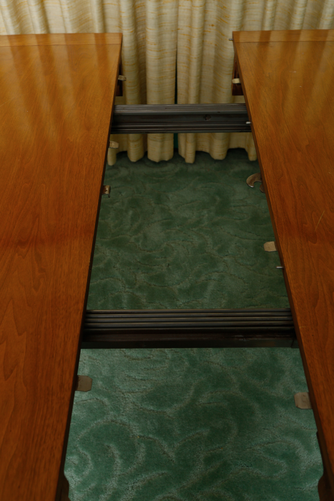 Sophisticate by Tomlinson Mid Century Modern Dining Set