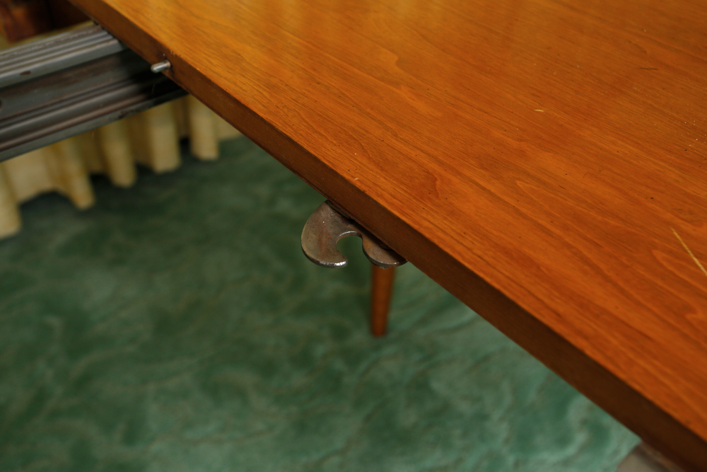 Sophisticate by Tomlinson Mid Century Modern Dining Set