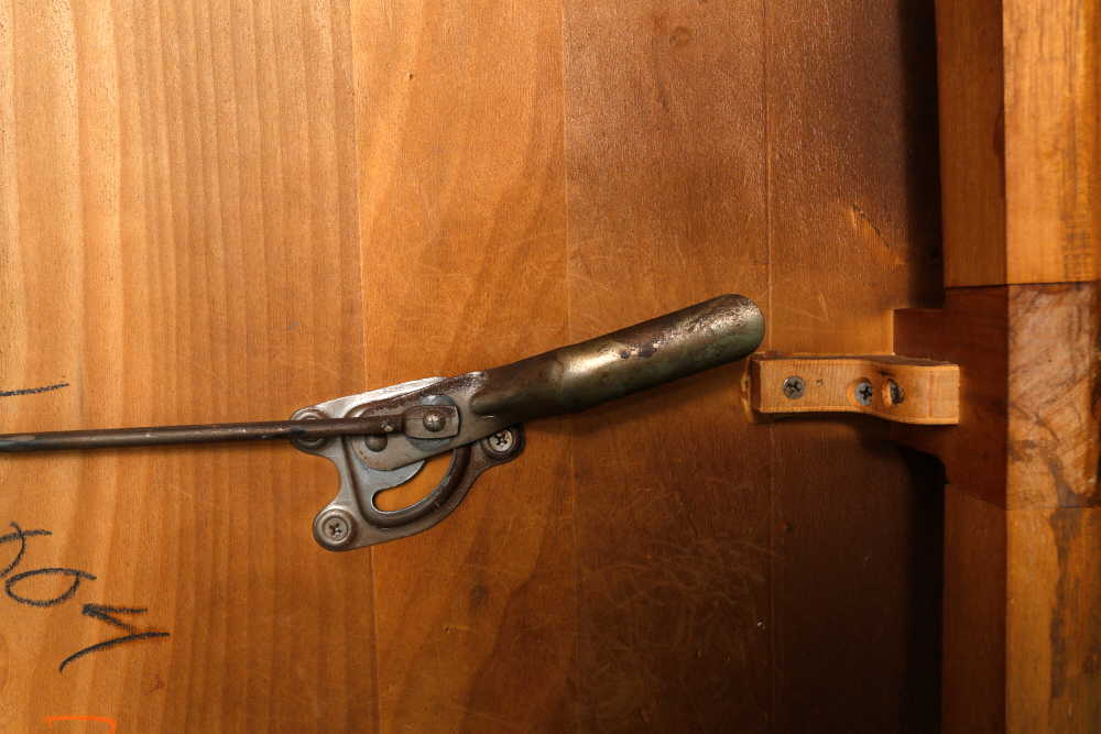 Sophisticate by Tomlinson Mid Century Modern Dining Set