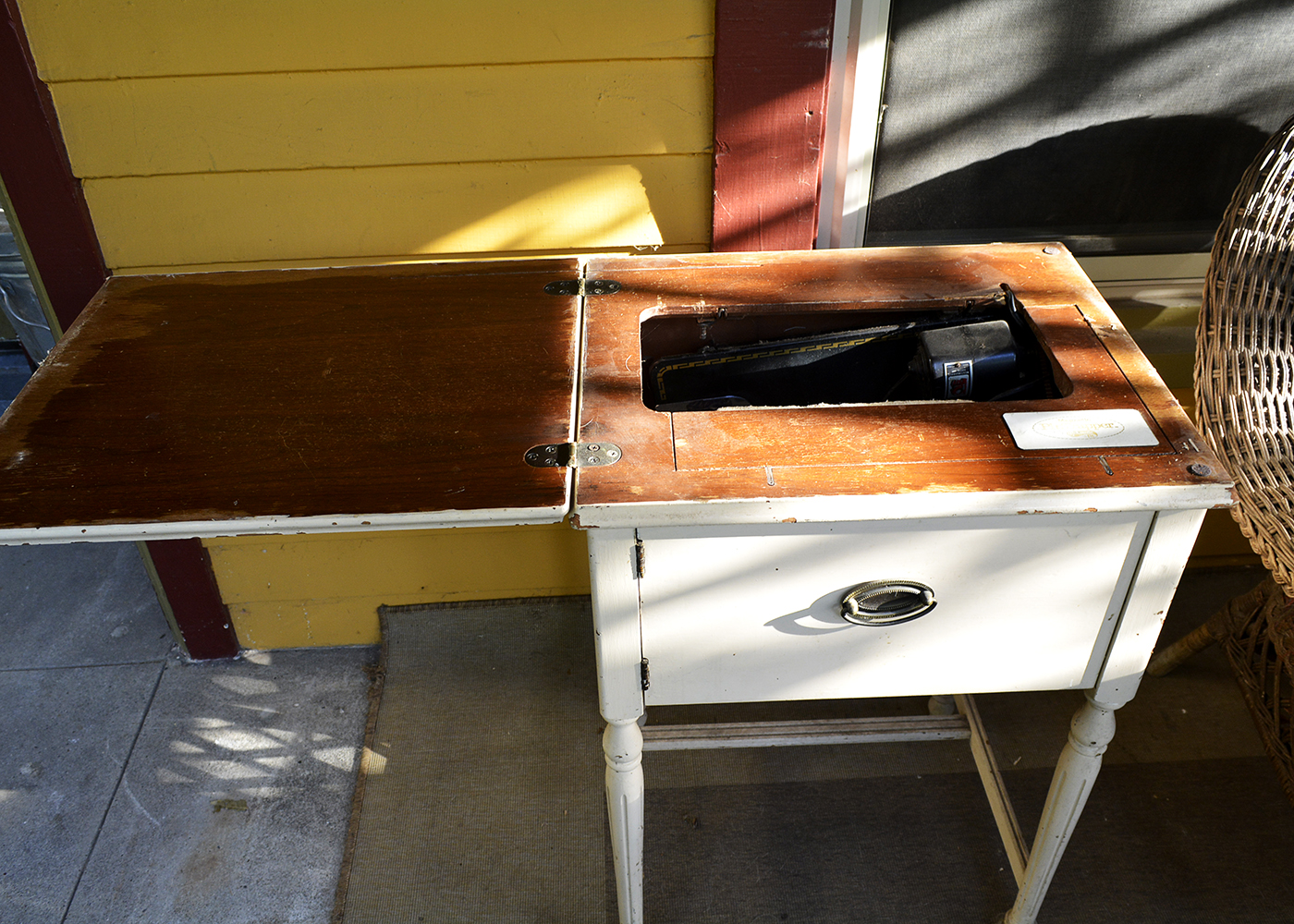 Vintage Pfaff Sewing Table with Machine