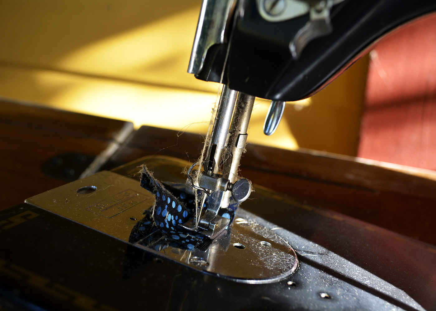 Vintage Pfaff Sewing Table with Machine