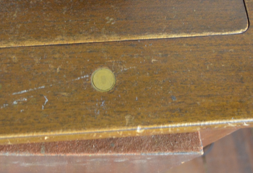 Pfaff 230 Sewing Machine and Cabinet