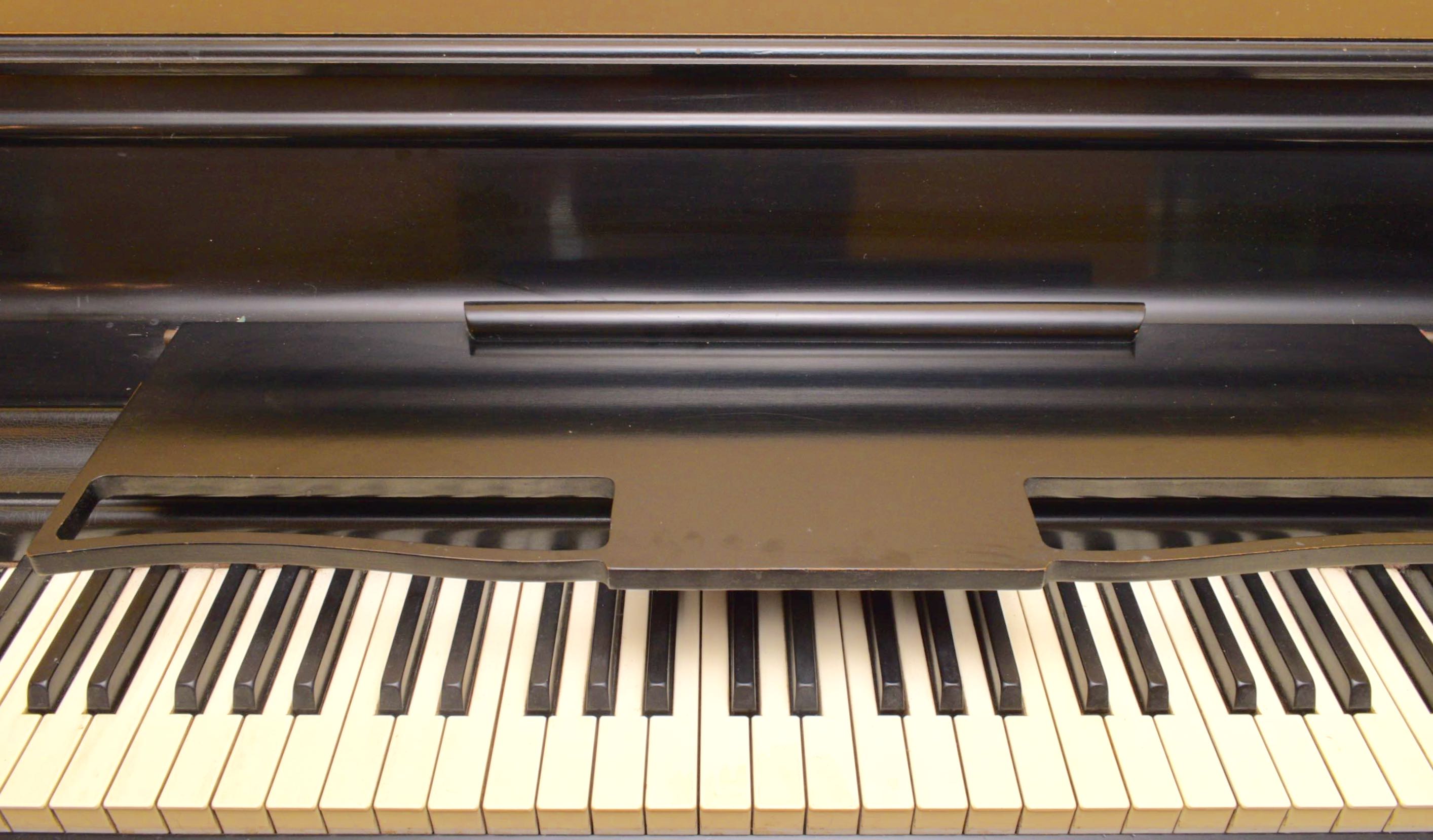 Vintage Upright Wurlitzer Piano