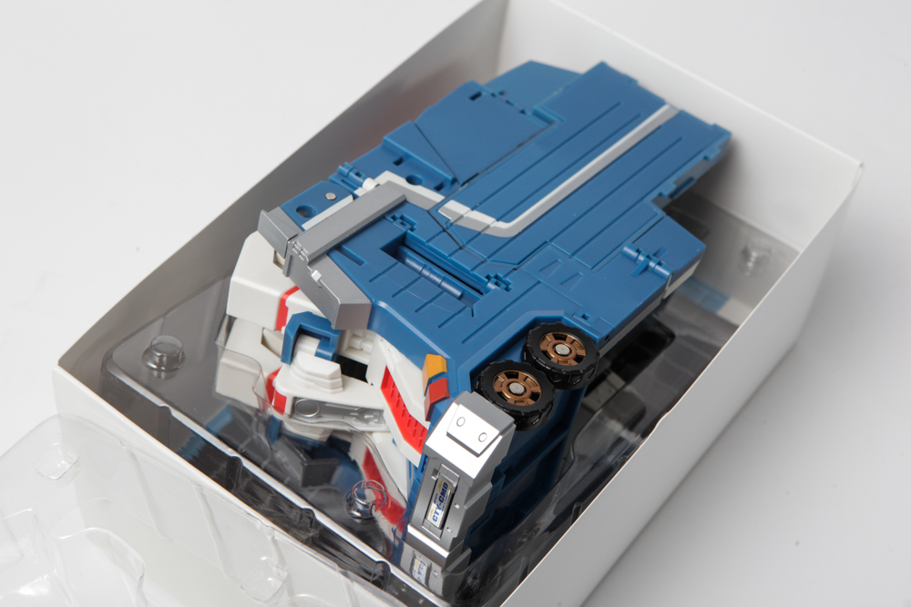 Transformers TFX-01 Parallax "City Commander" Battle Armor Set