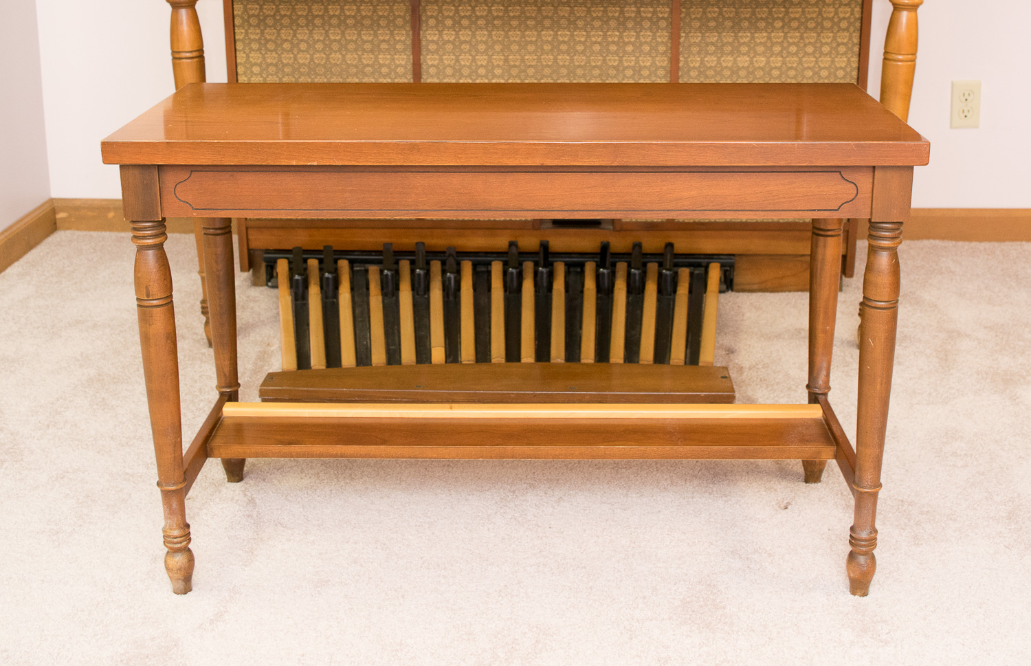 Vintage Conn Electric Organ