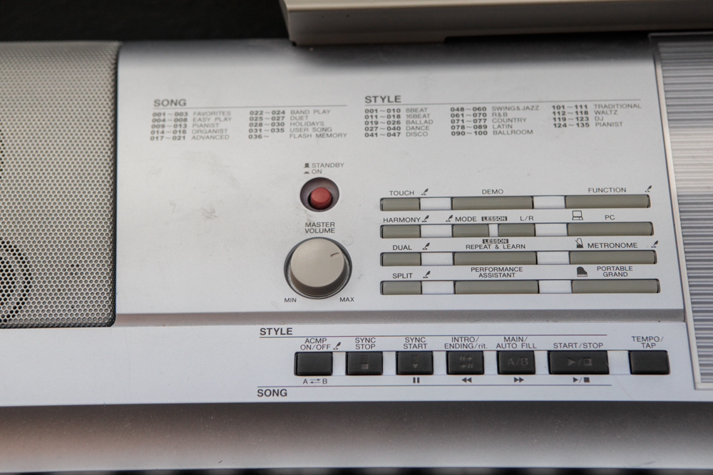 Yamaha Portable Grand DGX-230 Keyboard with Stand