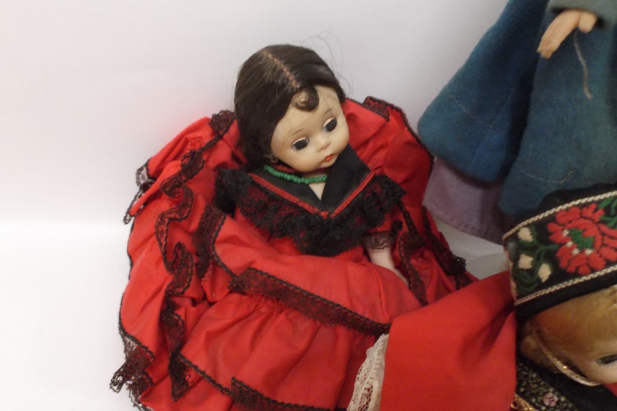 Assortment of Vintage Madam Alexander Friends of Foreign Lands