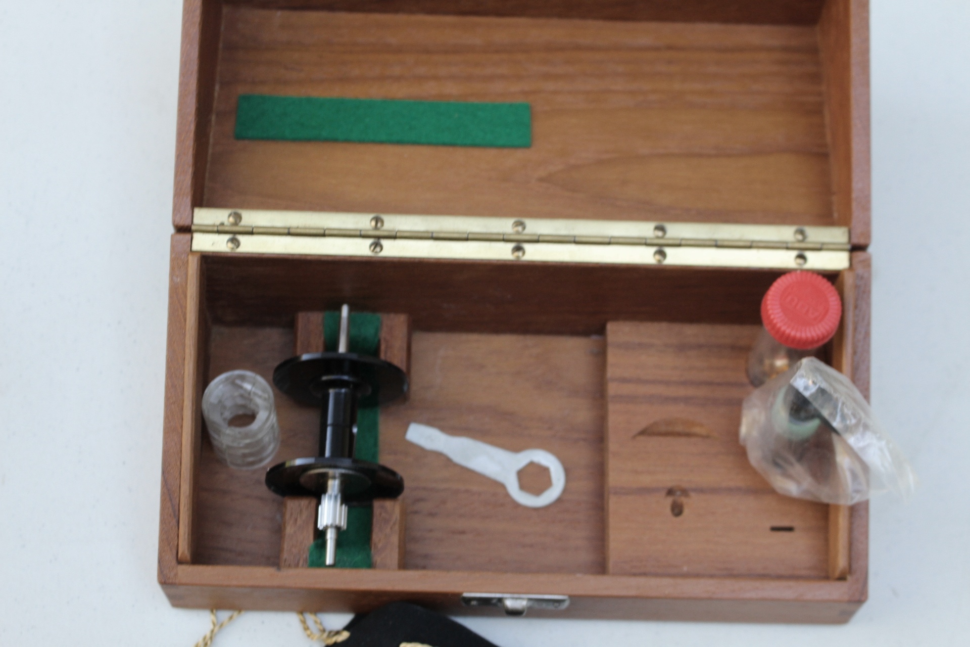 Abu Garcia Ambassedeur Box, Reference Books, Fish Finder Clock +