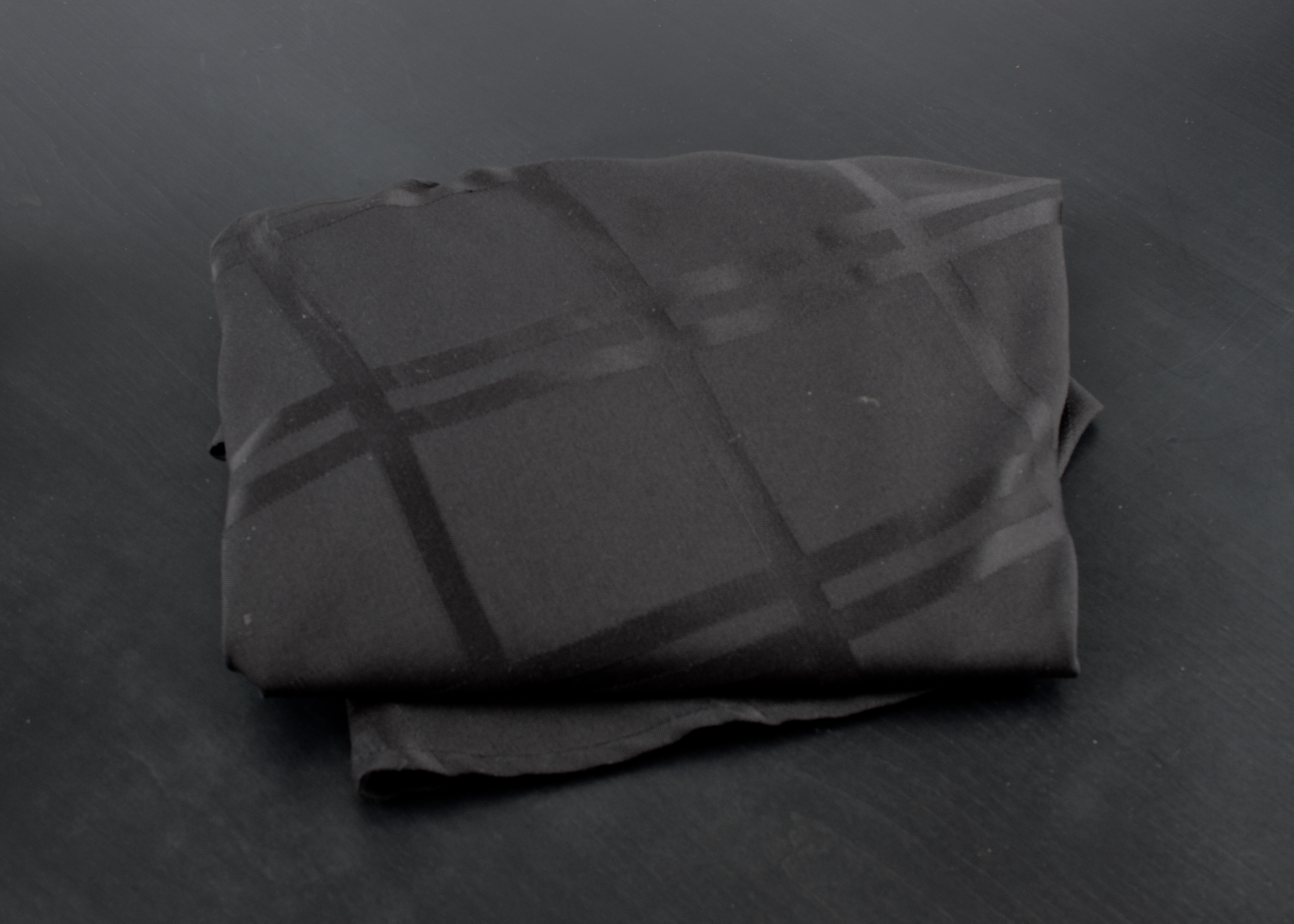 Modern Tulip Base Round Table