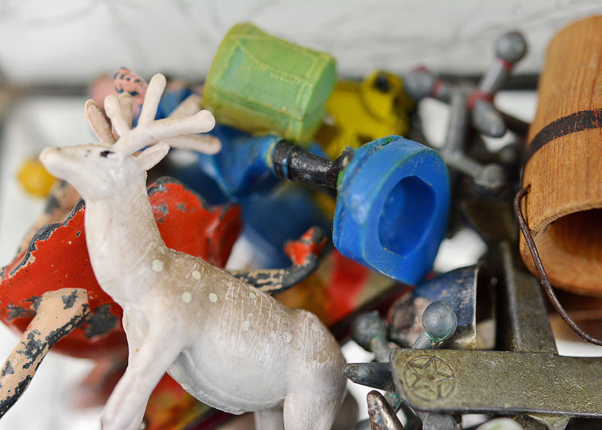 Vintage Dolls and Miniatures