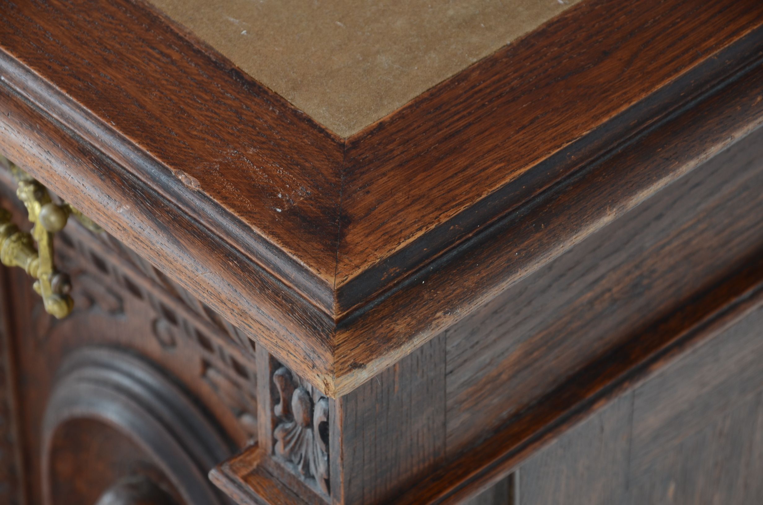 Renaissance Style Desk With Carved Dog Motif