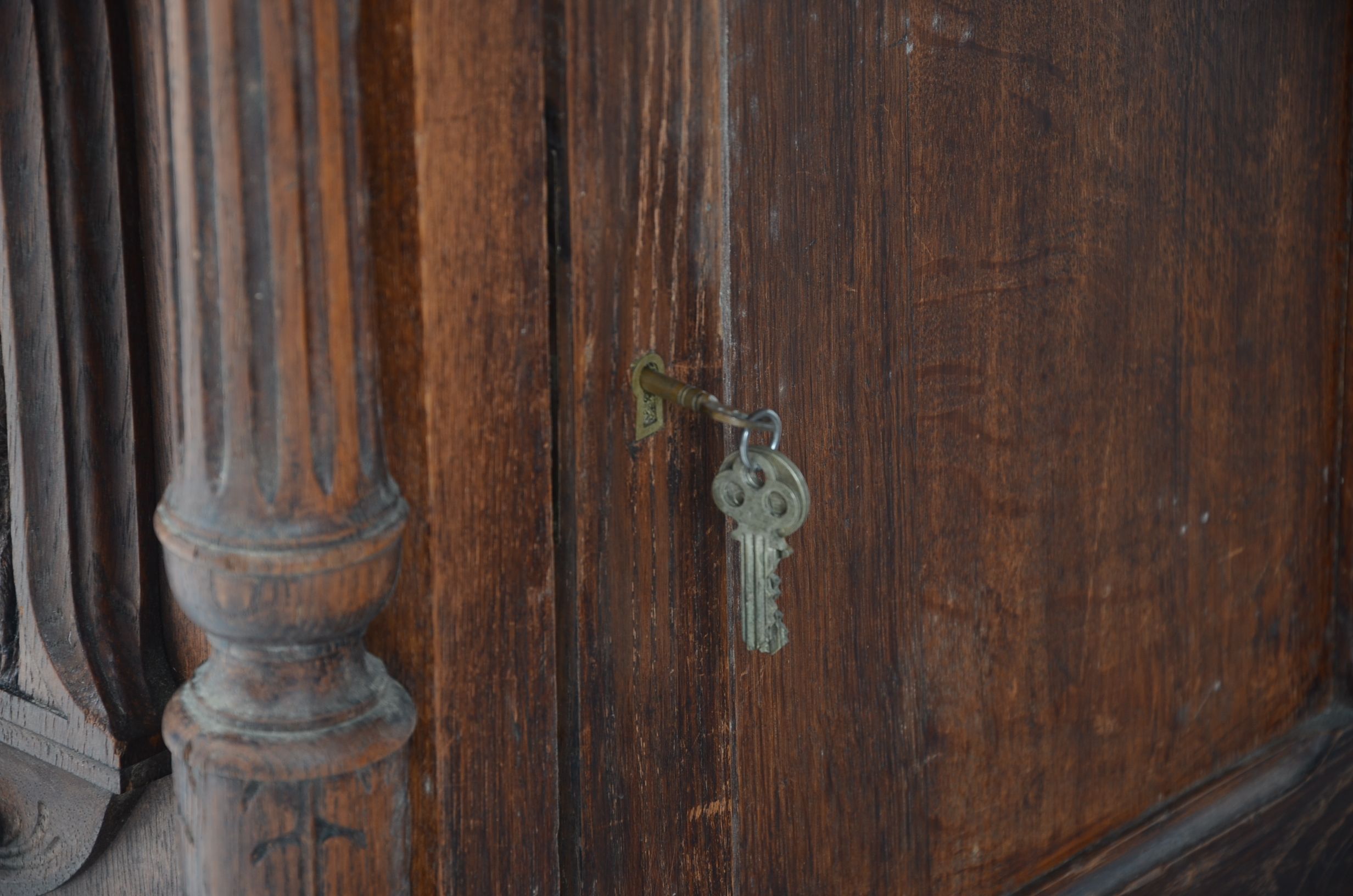 Renaissance Style Desk With Carved Dog Motif